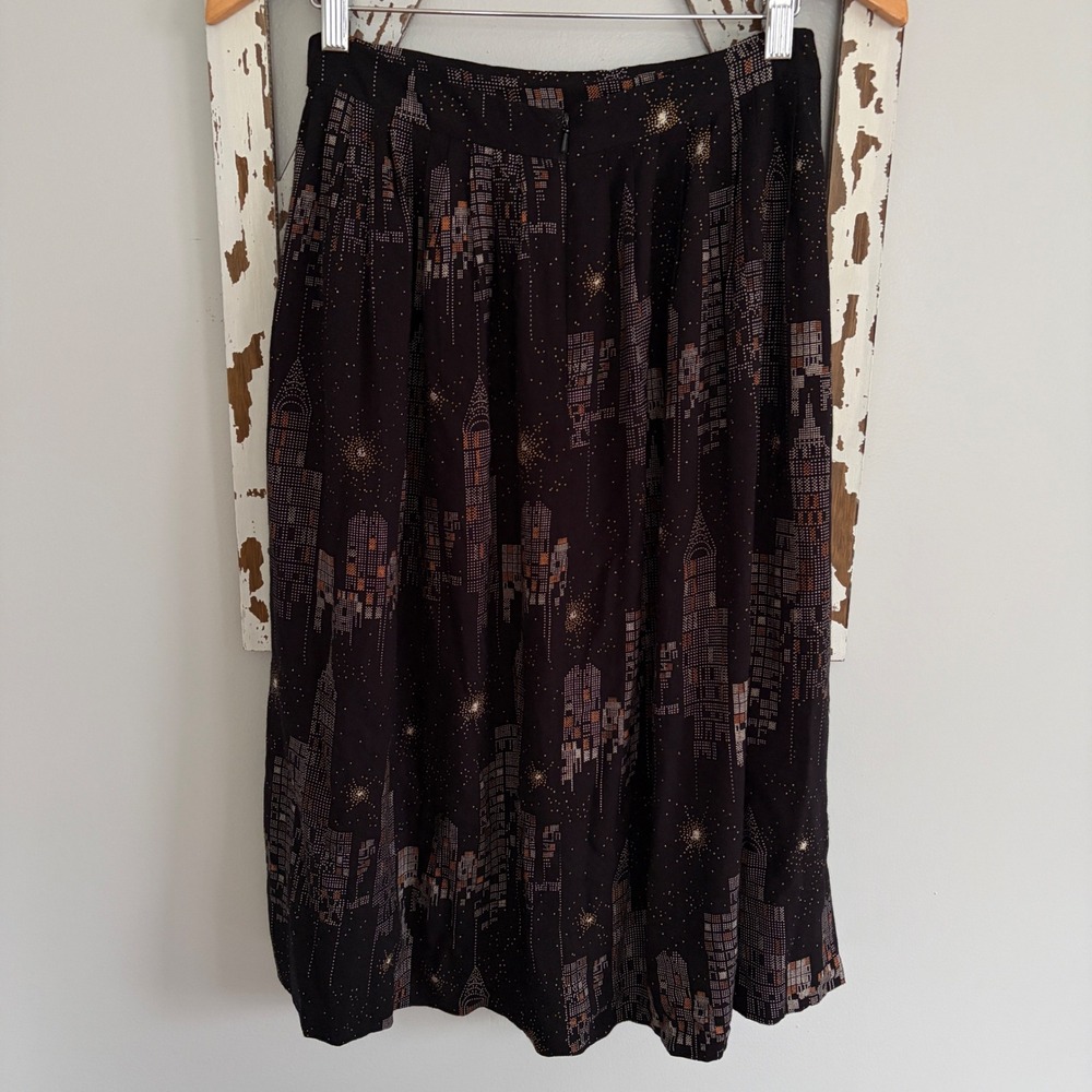 Emily and Fin NYC Cityscape Midi Skirt Size XS